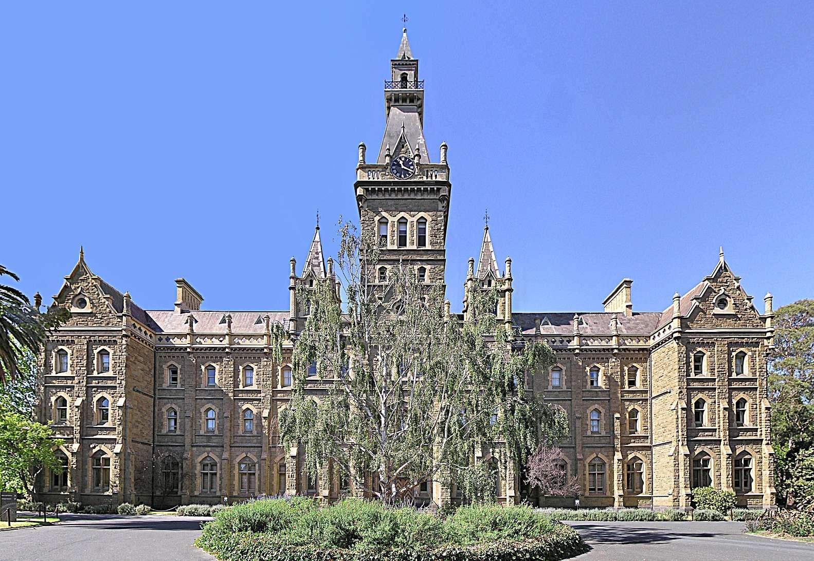 University of Melbourne Scholarship in Australia for International Students